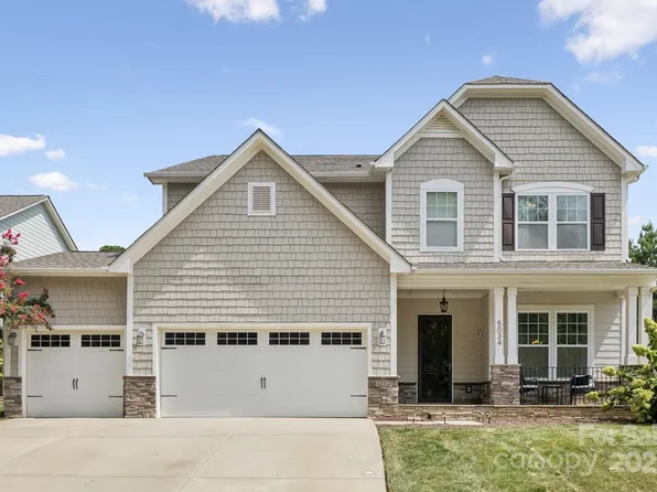 5034 Stonehill Ln, Matthews, NC 28104