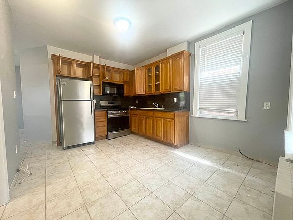 3rd image of 2148 71st St Floor 2