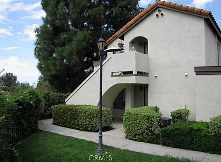 23395 La Crescenta — Photo 1