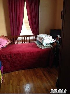 2nd image of 8431 Van Wyck Expy APT 6A
