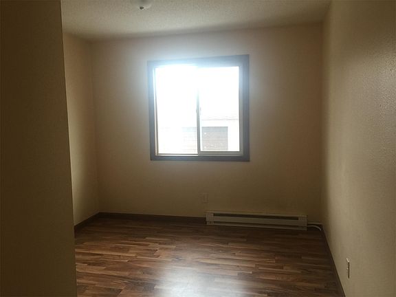 5th image of 1444 32nd St S APT 212