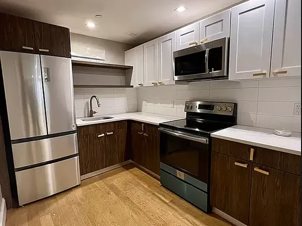 1087 Madison Street image 1 of 8