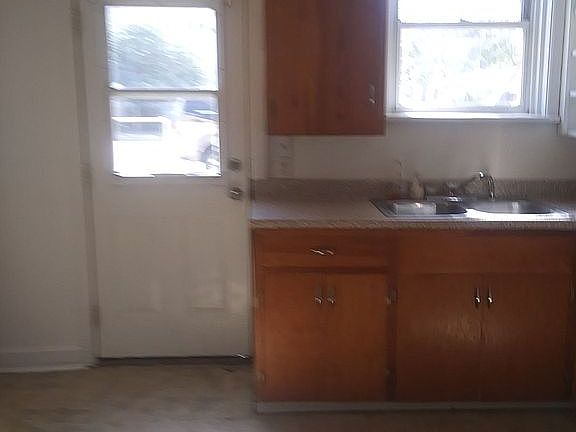 1201 kitchen, different angl