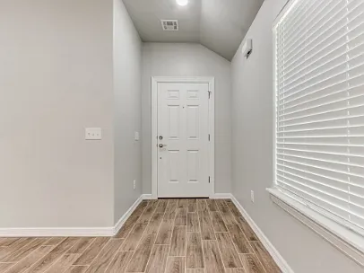 620 Maleah Pl #B — Photo 16