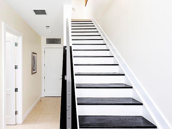 3rd image of 111 SE 2 Street #100