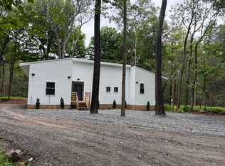 20 Cheyenne Trl, Gouldsboro, PA 18424
