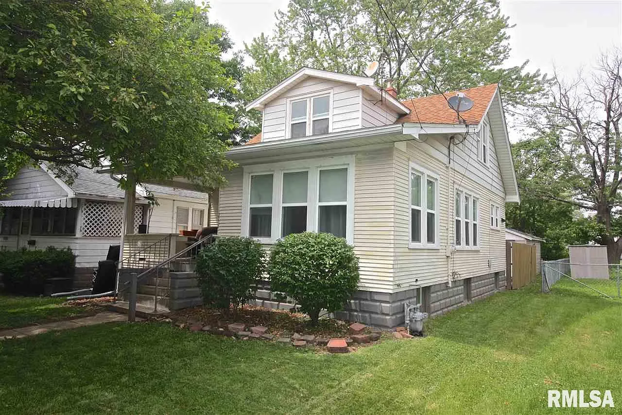 2425 W Ayres Ave photo 1