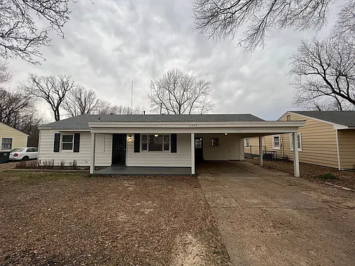 3577 Sunrise St Photo 1