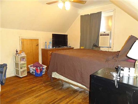 5th image of 808 Western Park Dr