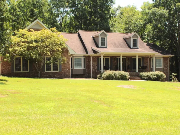 307 Englewood Dr NE, Jacksonville, AL 36265