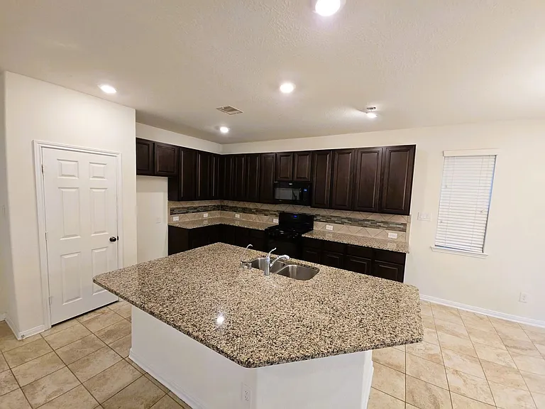 16626 Cliff Vale Ct — Photo 22
