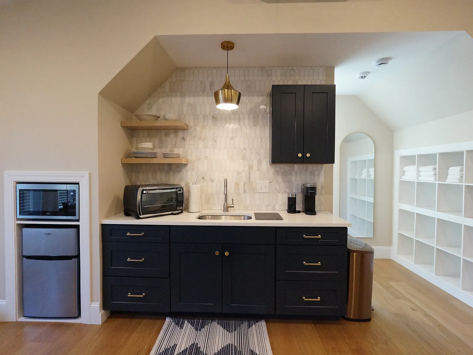 Studio, 600 sqft, $2,500 — Photo 4