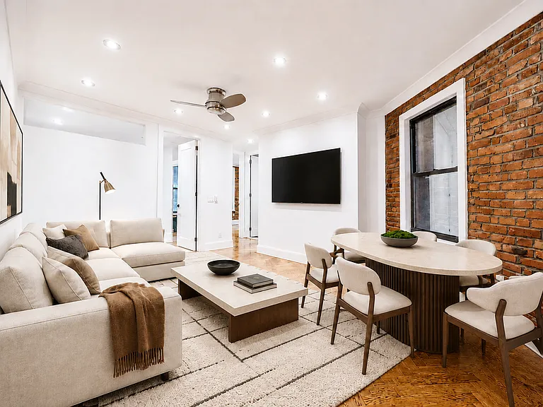 300 W 12th St #1D — Photo 3
