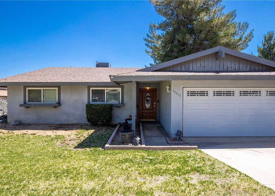1st image of 13955 Arrowhead Dr