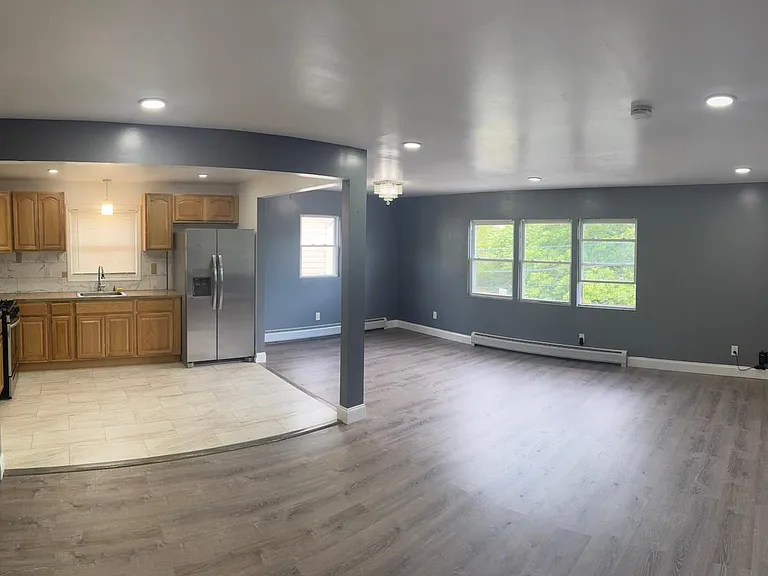 39 Stecher St #2 — Photo 6