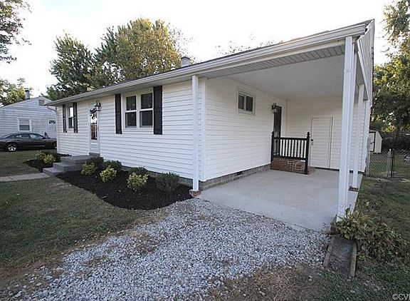 4th image of 3318 Sandy Ln
