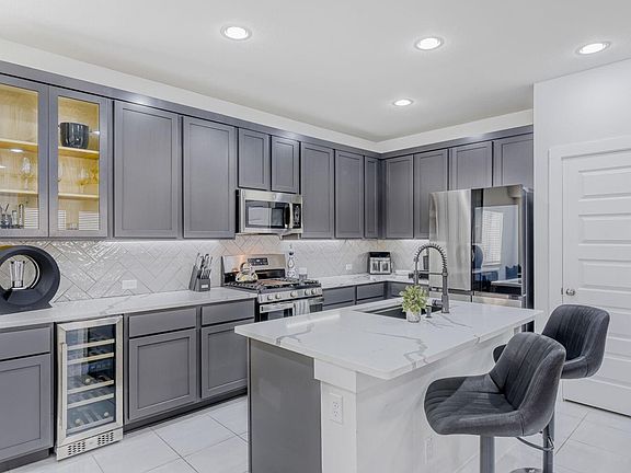 4th image of 504 Spinnaker Loop