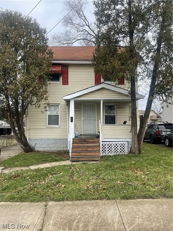 10209 Nelson Ave photo 1