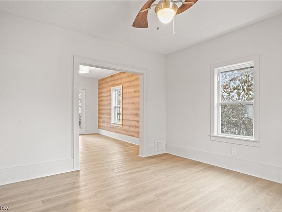 3rd image of 1169 Princeton St