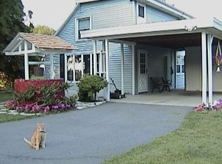 1329 Summerset Dr, Racine, WI 53406