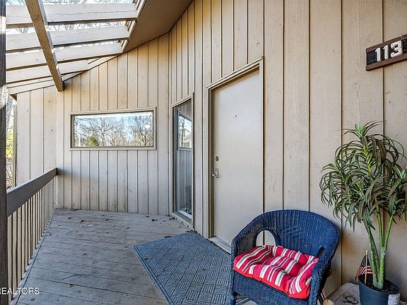 2nd image of 113 Eagle Ct