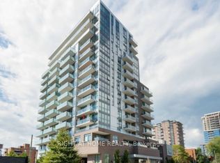 8 Ann St #1101, Mississauga, ON L5G 3E6