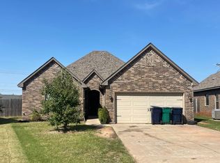 16424 Iron Ridge Rd, Edmond, OK 73013