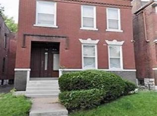 2711 Accomac St, Saint Louis, MO 63104