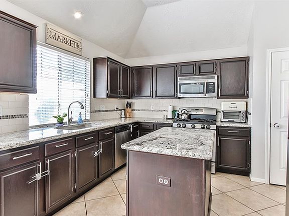 5th image of 14815 Carolina Falls Ln