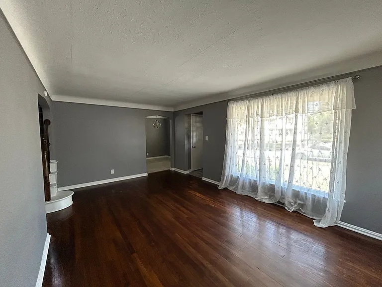 4126 Hinsdale Rd — Photo 30