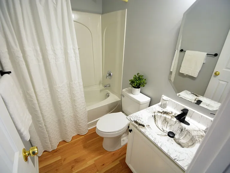 7920 McGarry Trl — Photo 11