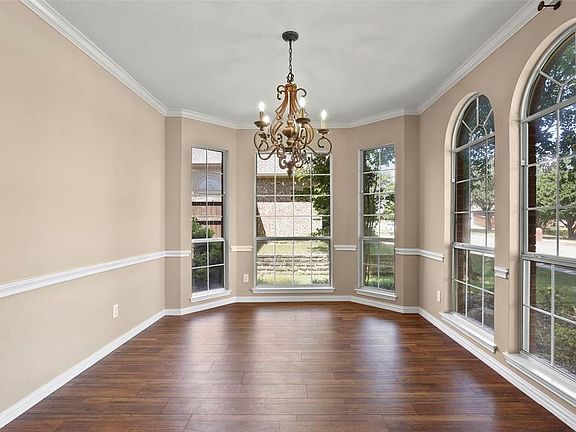 4th image of 2920 Jacobson Dr
