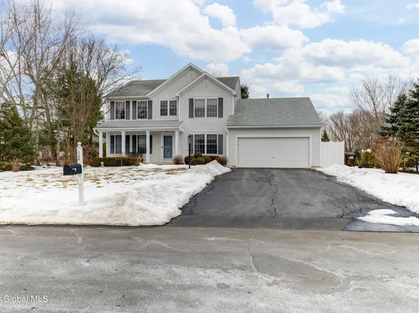 12 Crescent Creek Way, Selkirk, NY 12158