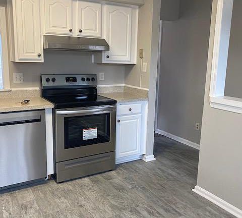 5th image of 227 Saint Johns Sq