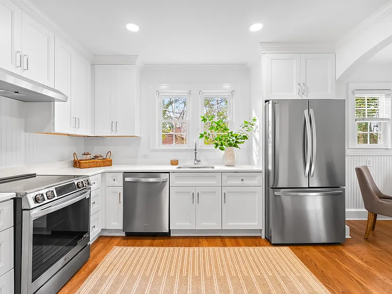 625 E Polo Rd — Photo 10