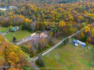 344 Burns Rd, Waymart, PA 18472