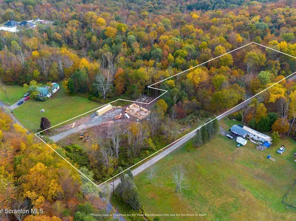 344 Burns Rd, Waymart, PA 18472