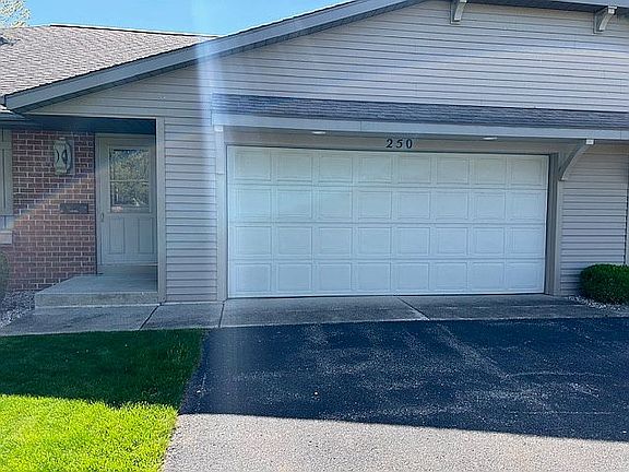 3rd image of 250 Interlaken Ct
