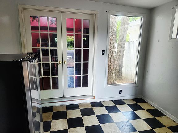 5th image of 509 Cherry Ln