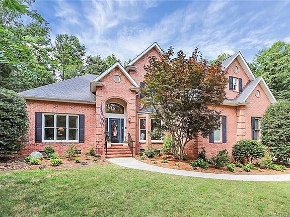 3rd image of 1435 McBeth Dr
