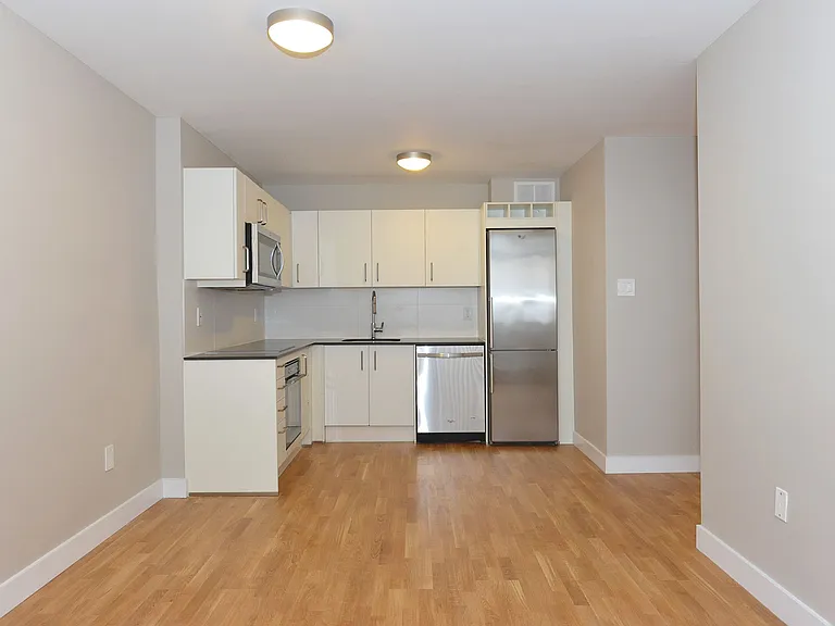 730 Saint Clarens Ave — Photo 28