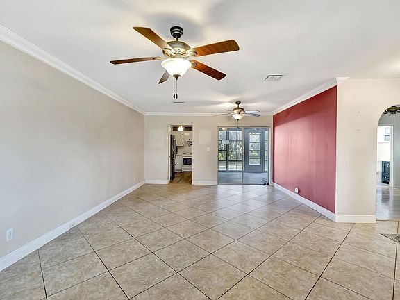4th image of 7011 SW 19th Street