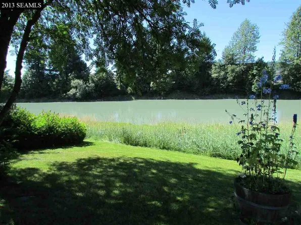 2339 Meadow Ln, Juneau, AK 99801