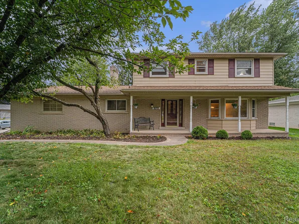 2072 Belle Vernon Dr, Rochester Hills, MI 48309