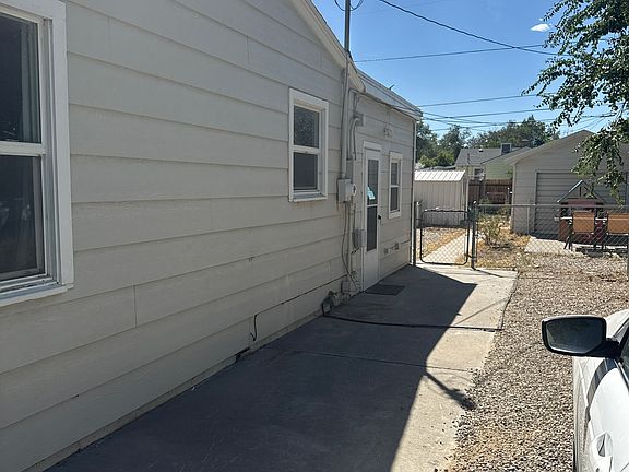 Entrance to Unit B on the side of the home down the driveway.