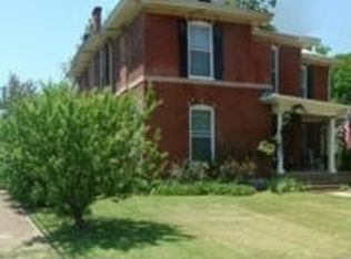 132 S Greenwood St, Lebanon, TN 37087