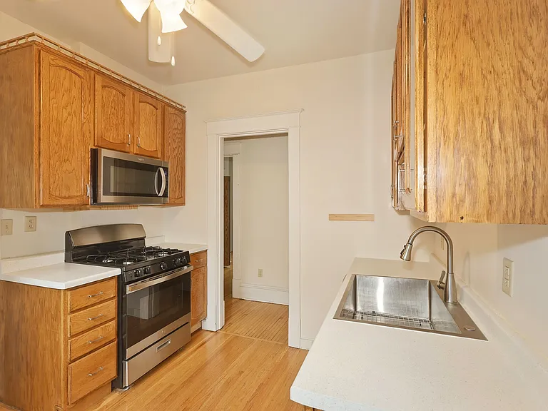 2535 Aldrich Avenue South - 1 — Photo 6