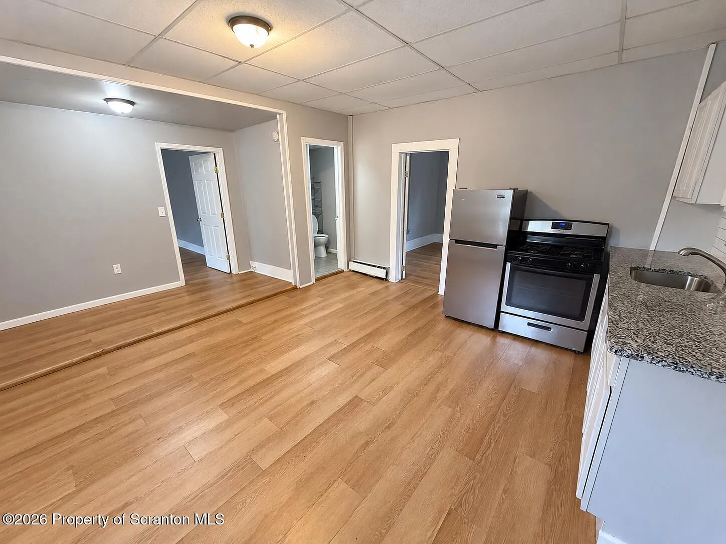2 bed, 1.0 bath, 850 sqft, $975 — Photo 4