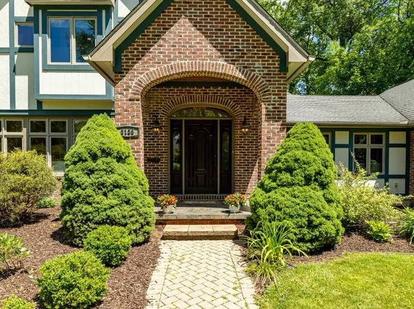 2135 Tuomy Rd, Ann Arbor, MI 48104