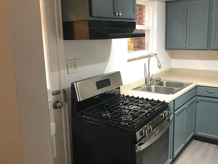 125 Longvue Dr #B — Photo 3